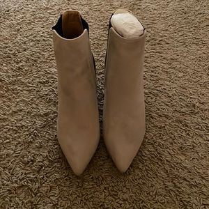 Brand new Lulu’s booties